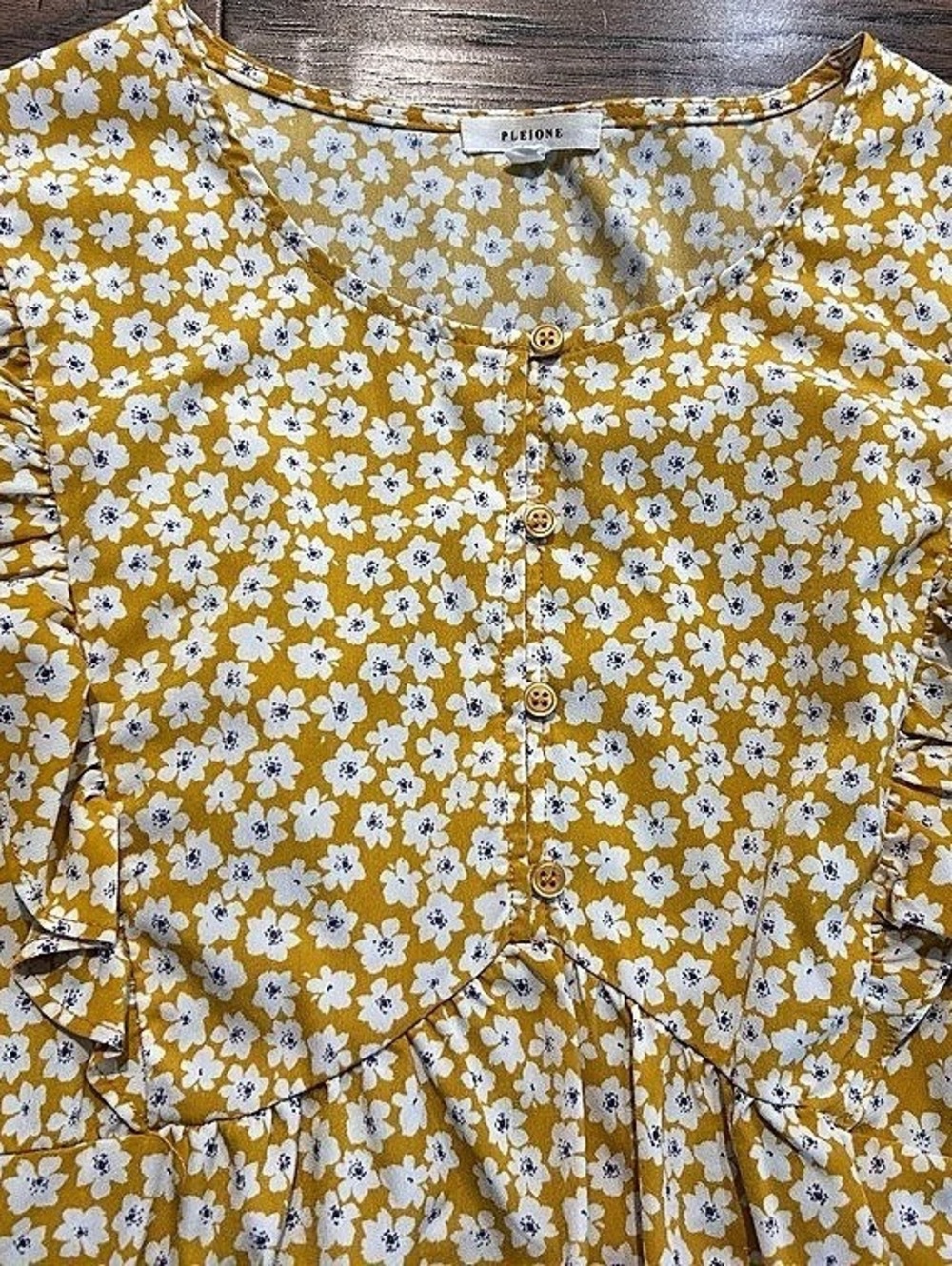 Floral Ruffle Blouse in Yellow & White Size Medium
